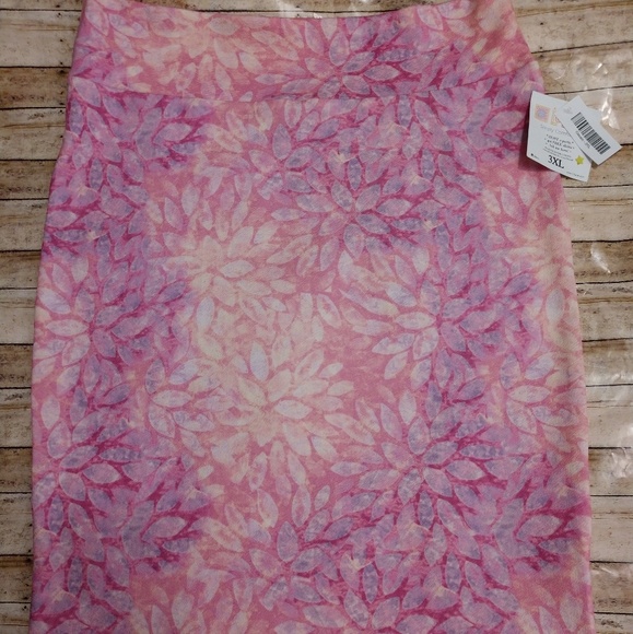 LuLaRoe Dresses & Skirts - LuLaRoe Cassie Pink 3X